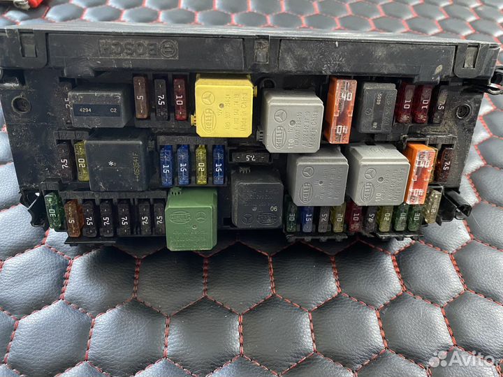 Блок SAM предохранителей Мерседес w212