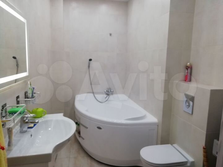 2-к. квартира, 43 м², 4/8 эт.