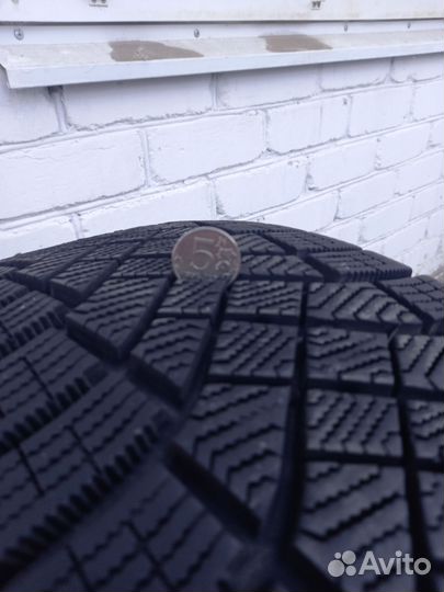 Pirelli Ice Zero FR 205/55 R16