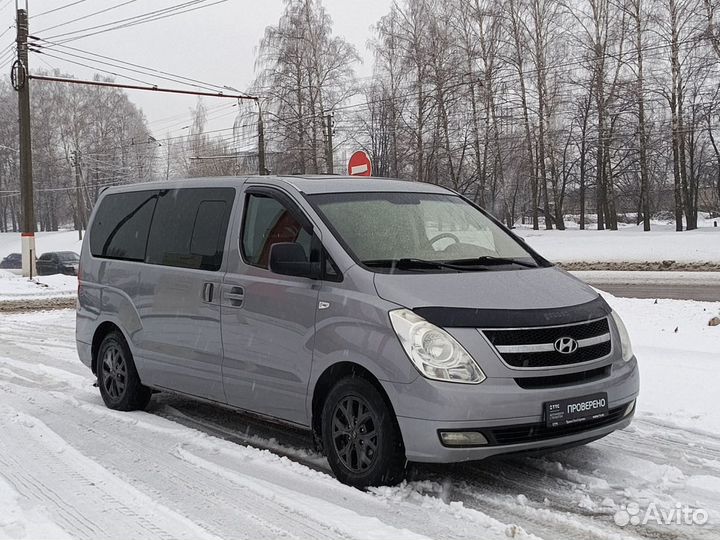 Hyundai Grand Starex 2.5 AT, 2011, 261 179 км