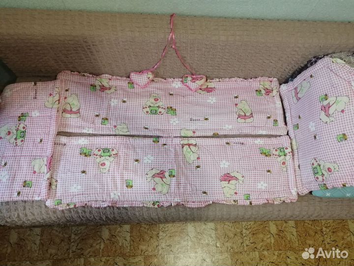 Бортики в детскую кроватку для девочки