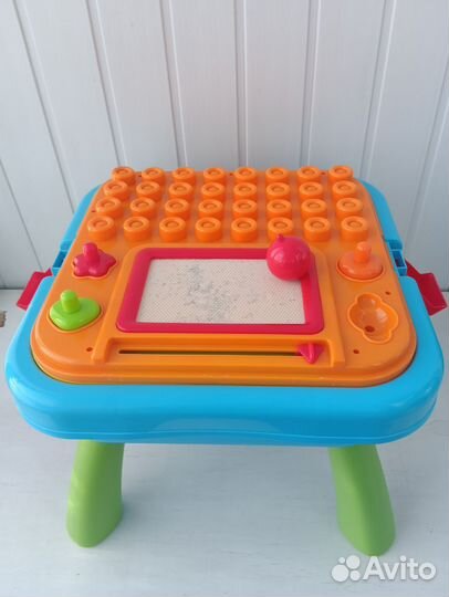 Стол развивающий, музыкальный