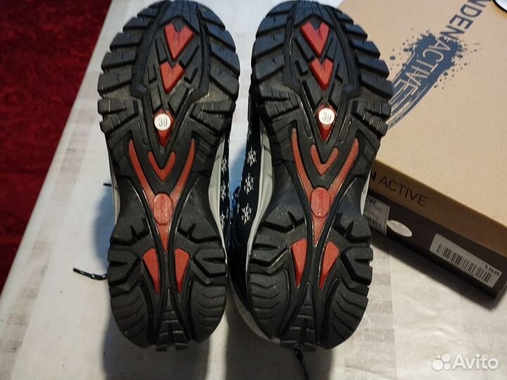 Ботинки женские зимние 38 размера новые