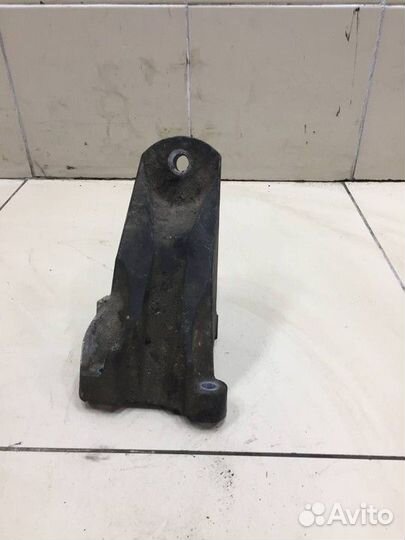 Кронштейн двигателя левый jxfa 2.4 Ford Transit