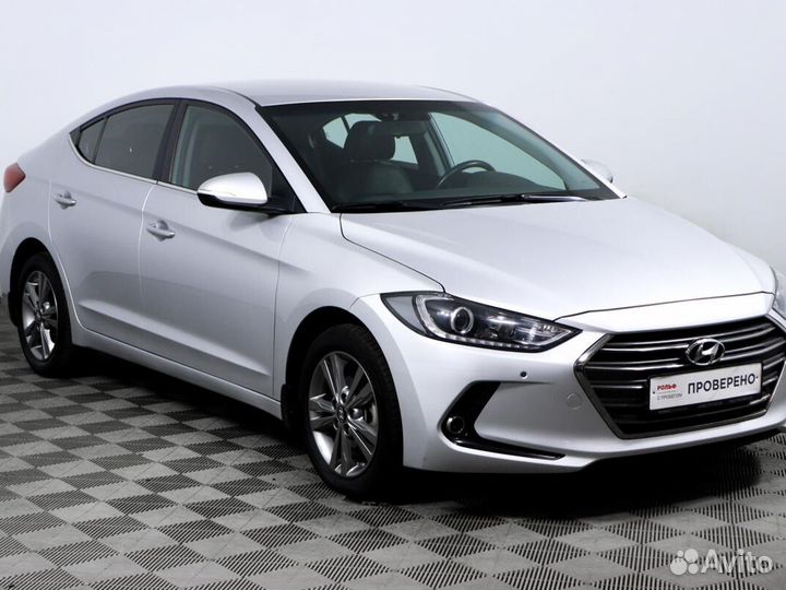 Hyundai Elantra, 2016