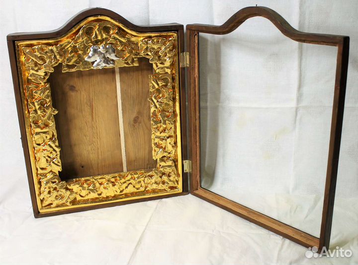 Старинный киот