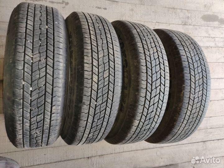 Yokohama Geolandar G033 215/70 R16