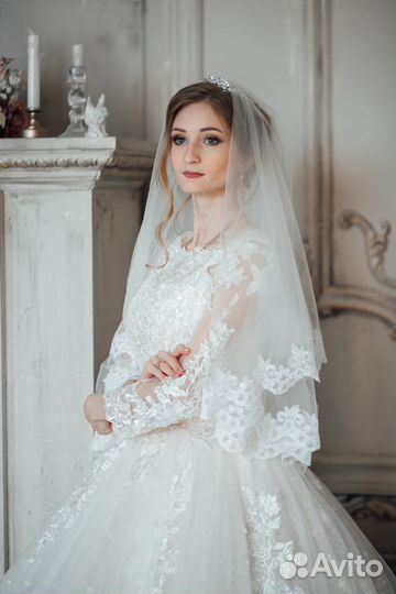 Свадебное платье,фата,подъюбник 42-44