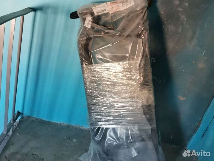 Телевизор Toyota avensis I, Лонжерон