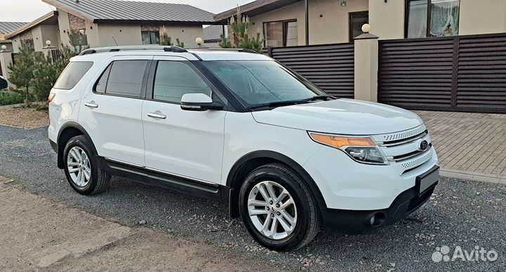 Ford Explorer 3.5 AT, 2014, 125 300 км