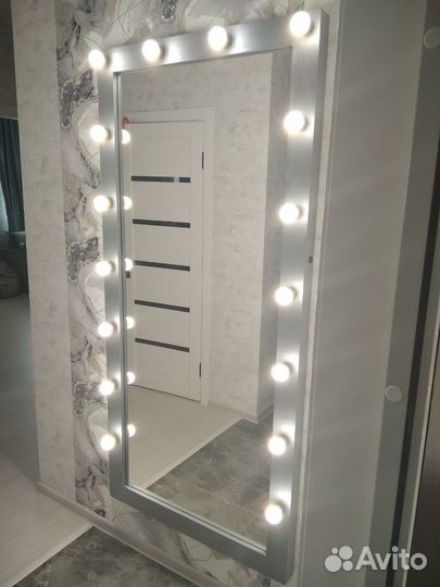 Зеркало с подсветкой на заказ