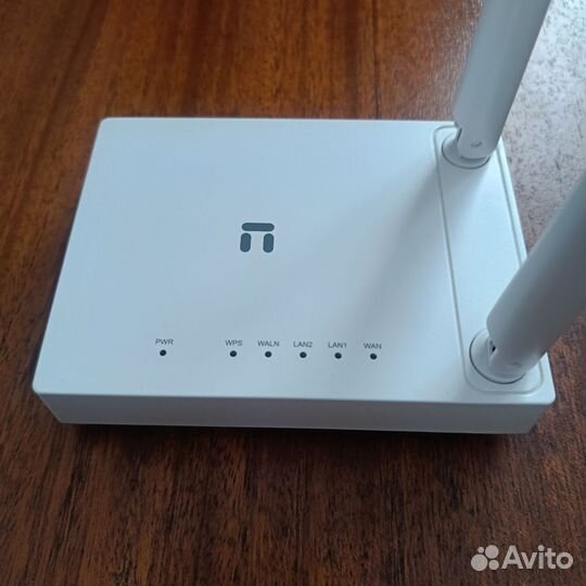 Wi-Fi роутер Netis W1