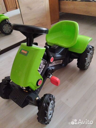 Детский трактор