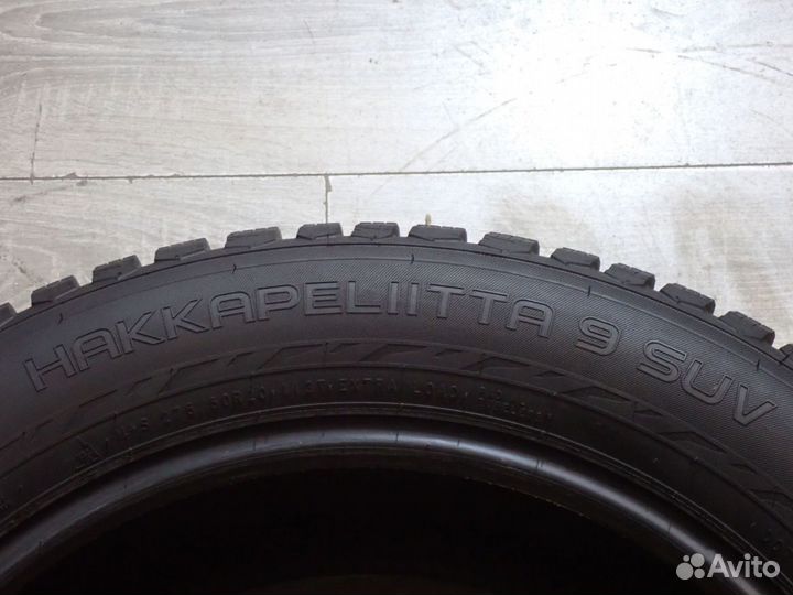 Nokian Tyres Hakkapeliitta 9 SUV 275/50 R20 113T
