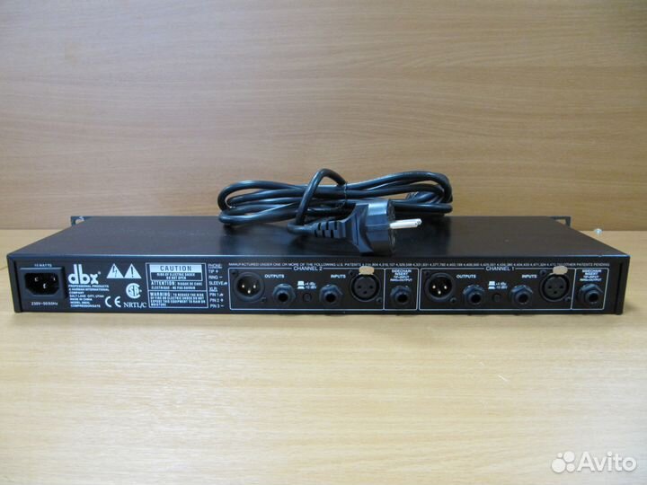 DBX 266XL 2-канальный компрессор/лимитер/экспандер