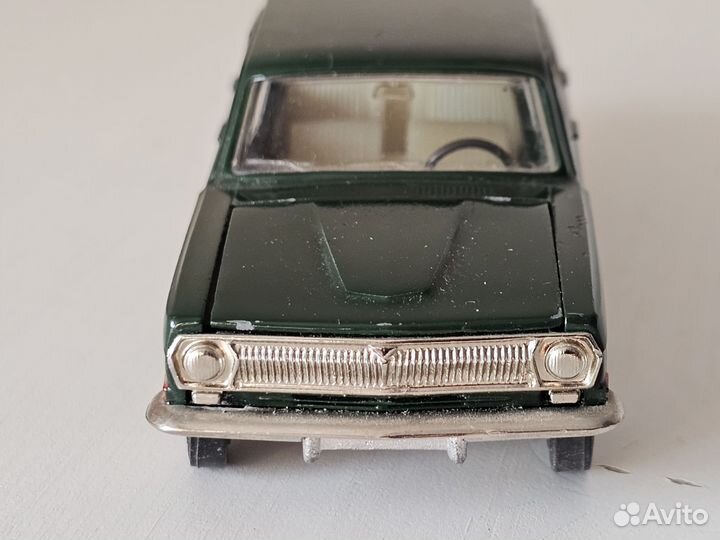 Модель автомобиля газ 24 СССР