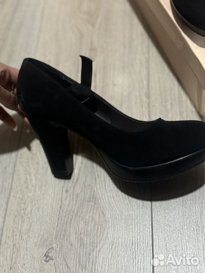 Туфли женские 39 размер