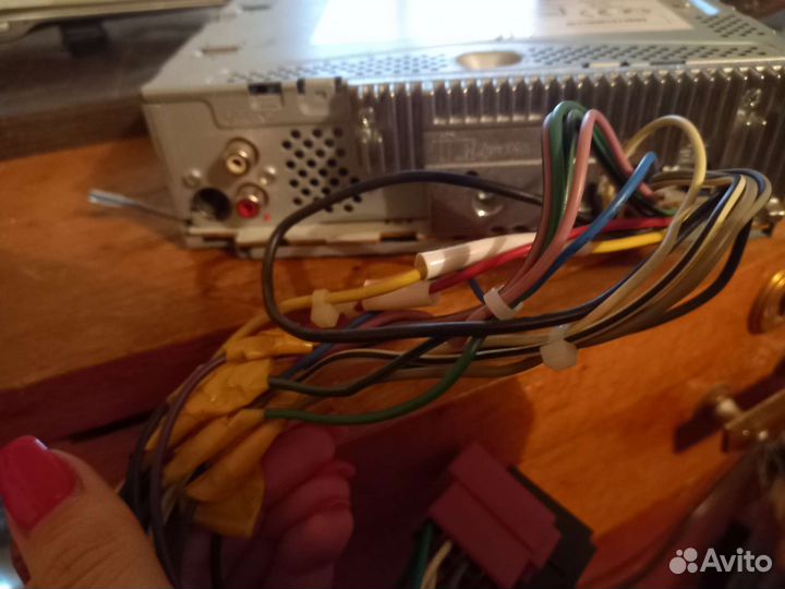 Магнитола Alpine CDE - 110UB