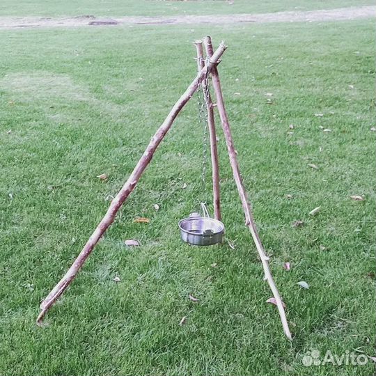 Устройство для подвешивания кострового котелка