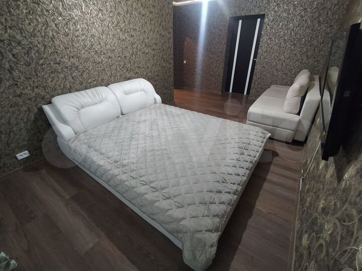 3-к. квартира, 76 м², 1/9 эт.