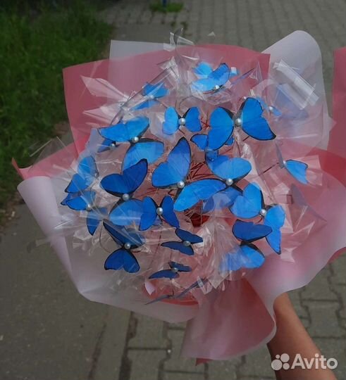 Светящийся букет из бабочек