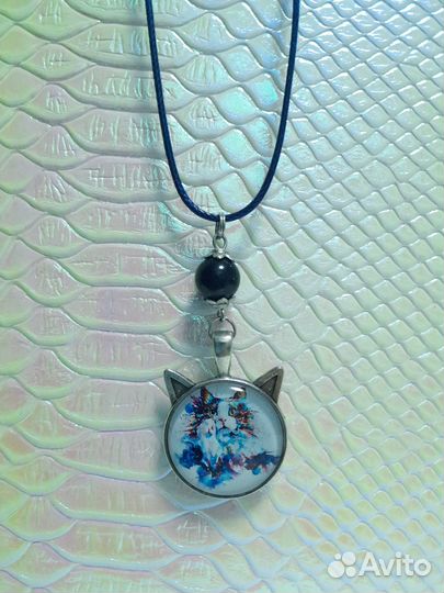 Кулон с котиком. Кулон космос. Ручная работа