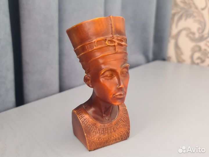Фигурка Нефертити сувенир из Египта