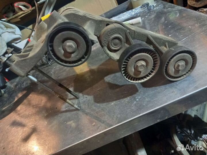 Кронштейн крепления генератора Mercedes A-Class W1