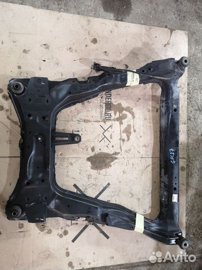 Подрамник Nissan Serena GFC27 MR20DD