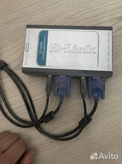 KVM свитч D-Link dvkm-4U