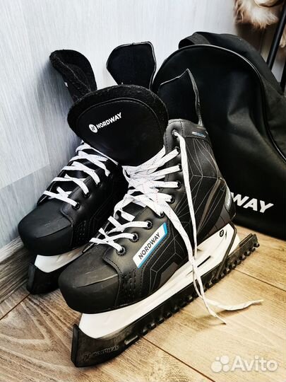 Коньки хоккейные 44 р-р + сумка в подарок