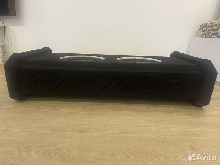 Закрытий ящик для сабвуфера