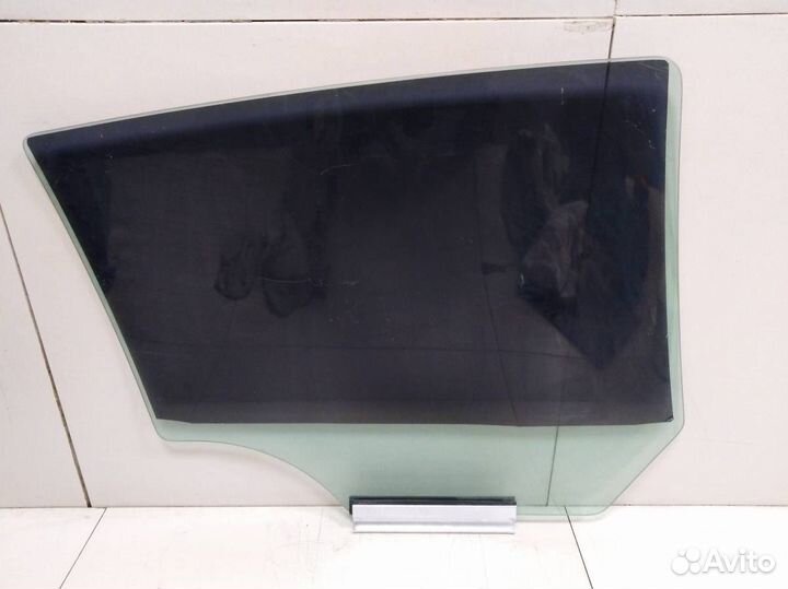 Стекло двери задней левой Opel Astra H / Family 20