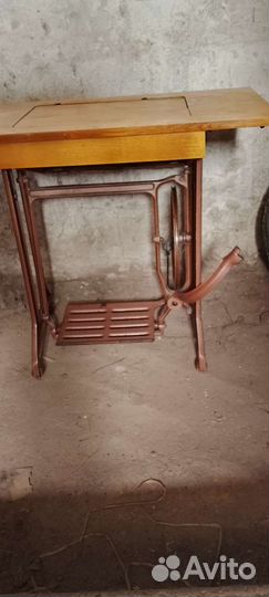 Стол для швейной машины