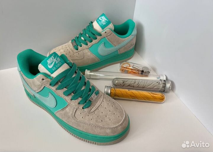 Кроссовки женские Nike x Tiffany & Co