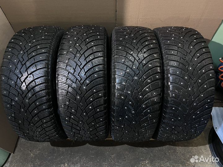 Pirelli Ice Zero 2 215/55 R17