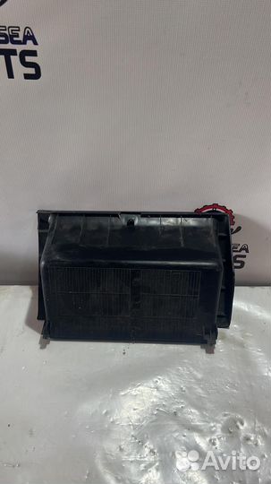 Накладка торпедо нижняя левая Volkswagen Passat B3