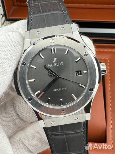 Часы Hublot Classic fusion 42mm