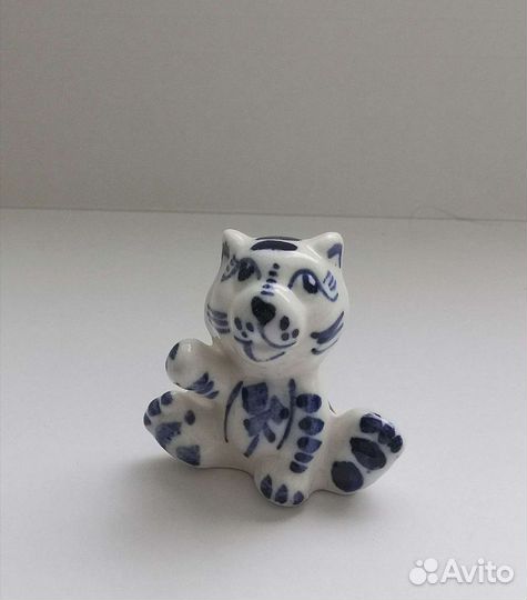 Статуэтка Гжель тигрёнок