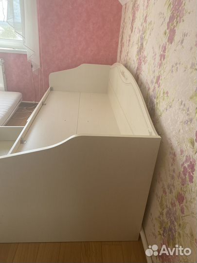 Спальный гарнитур