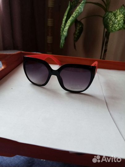 Солнцезащитные очки