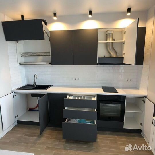 Угловая кухня в рассрочку 0%