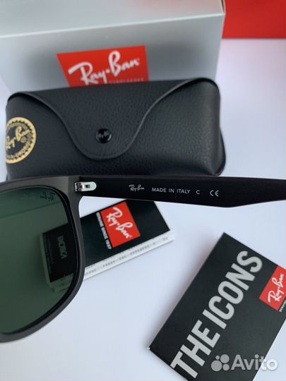 Очки Ray Ban Wayfarer RB4381 зеленые