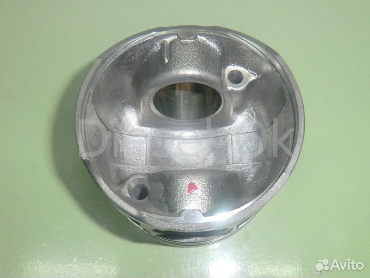Поршни 4D56U DiD комплект 1110A594 1110A595