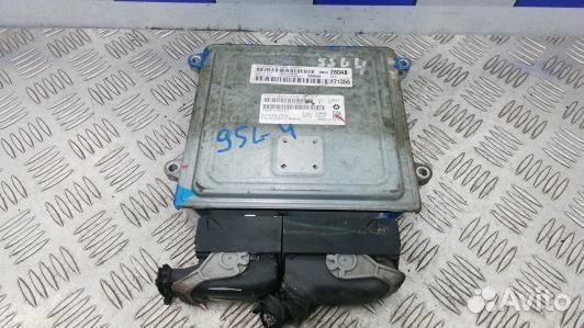 Блок управления двигателем dodge journey (95L04PF0