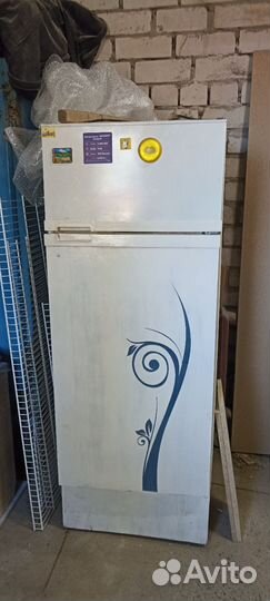 Холодильник бу