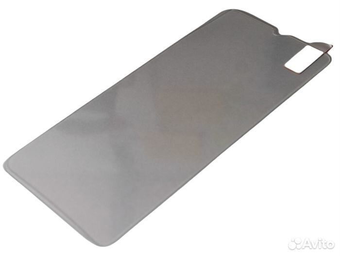 Защитное стекло скруглёнными гранями и олеофобным