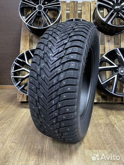 Nokian Tyres Hakkapeliitta 10p SUV 285/45 R20 112T