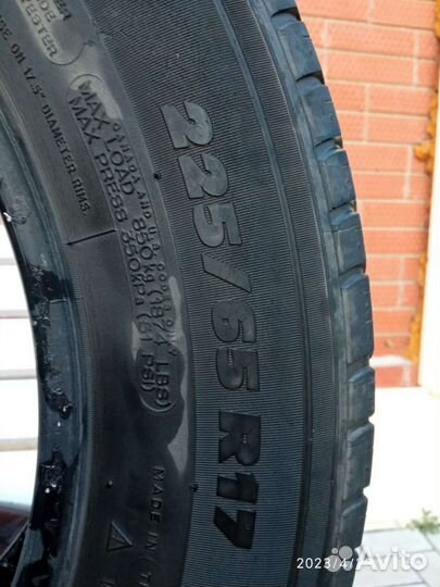 Michelin Latitude Tour HP 225/65 R17 H
