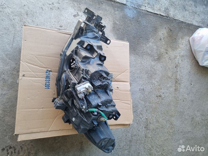 Фара правая mazda6 Gj 2017- led